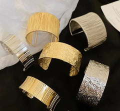 Cold and Simple Metal Checkered Bracelet New Style Wristband, Niche Fashion and High-end Jewelry