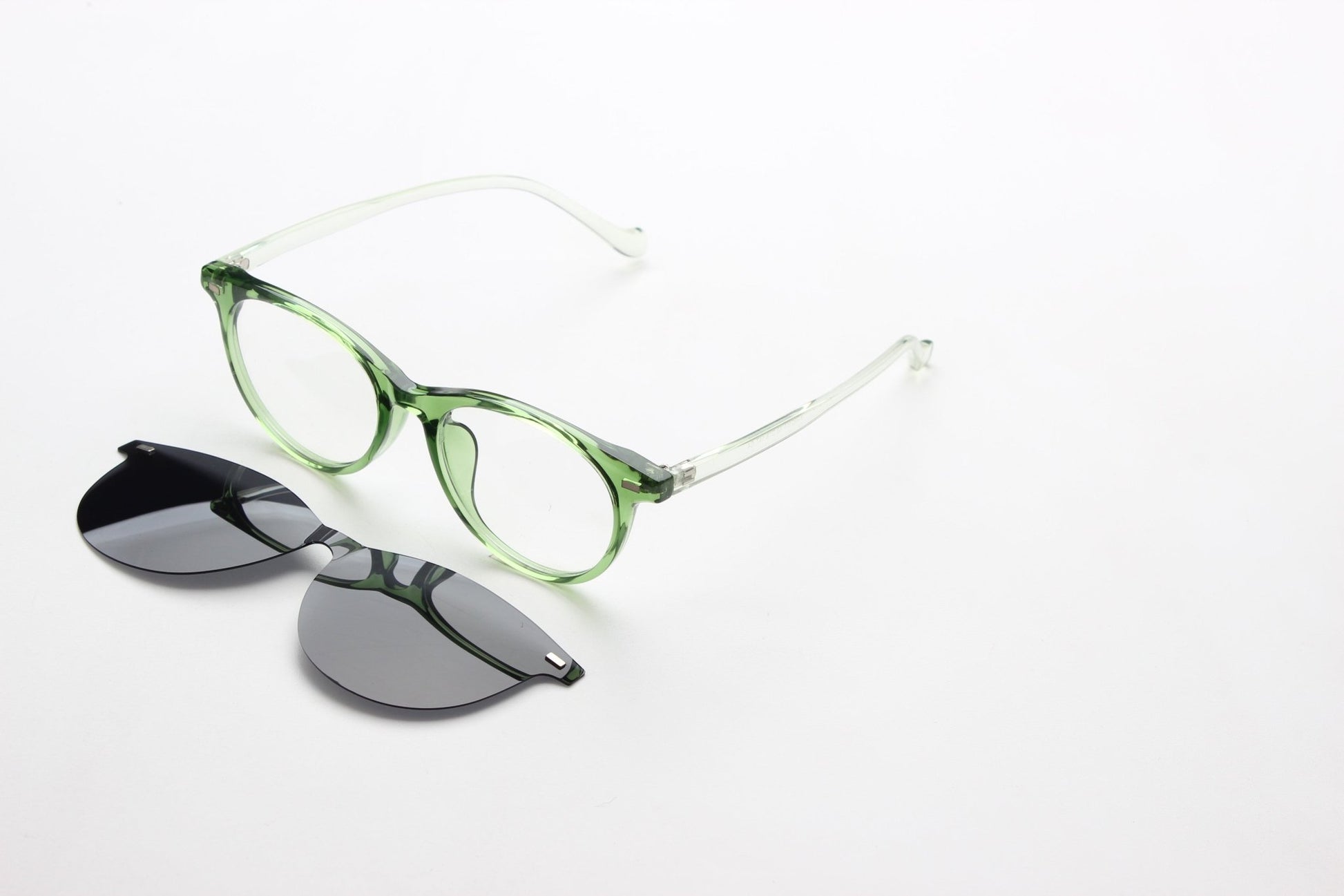 ME - DVG - 338 - MCROONS.COM