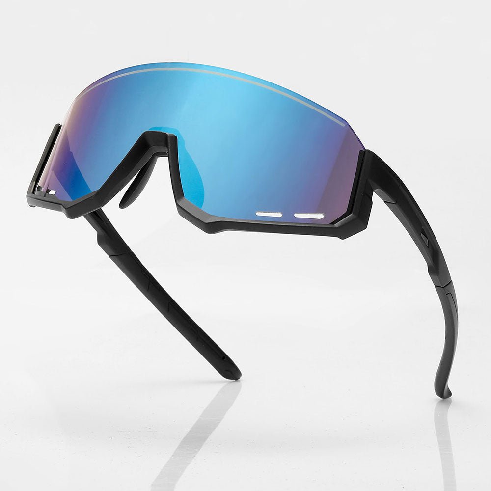 ME - TGE - 102 - MCROONS.COM