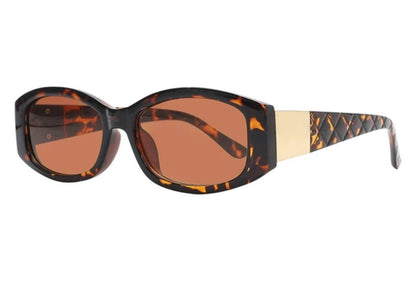 ME - YGG - 128 - MCROONS.COM