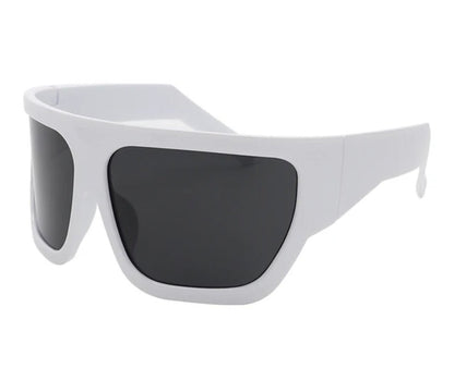 ME - YGG - 132 - MCROONS.COM