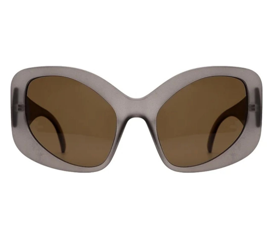 ME - YGG - 137 - MCROONS.COM