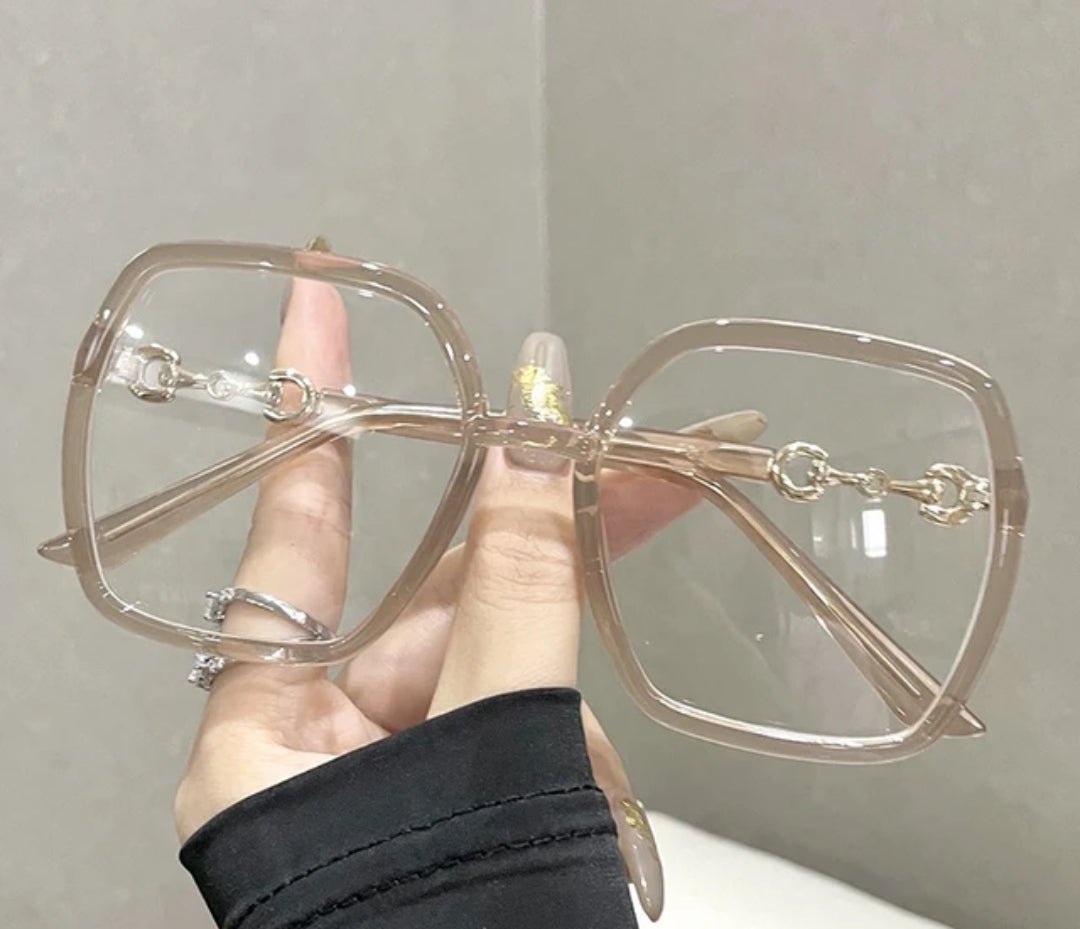 ME - YGG - 151 - MCROONS.COM